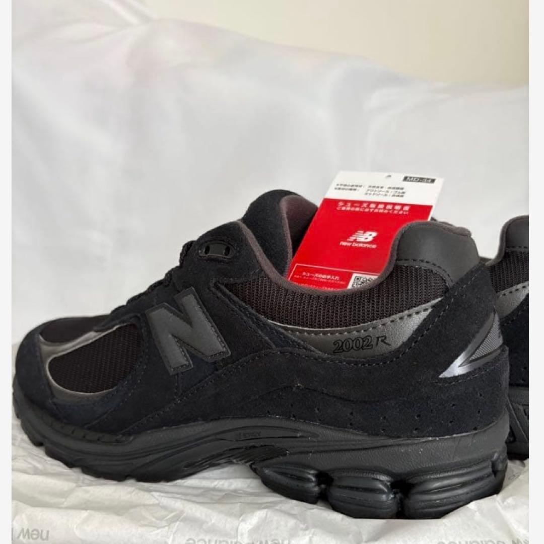 【即完売品】New Balance 2002R トリプルブラック　27cm