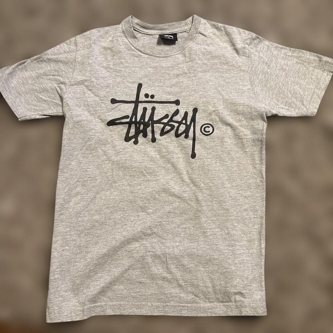 stüssy ロゴプリント Tシャツ グレー　XSサイズ 中古・古着通販】stussy (ステューシー) TOKION (トキオン) プリントT