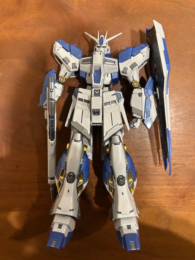 RG　Hi-νガンダム　チタニウムフィニッシュ　組み立て済 ガンダムベース限定の「RG Hi-νガンダム［チタニウムフィニッシュ